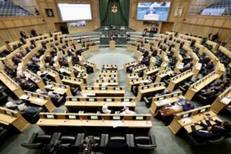 مجلس النواب يستكمل مناقشة البيان الوزاري تمهيداً للتصويت على الثقة