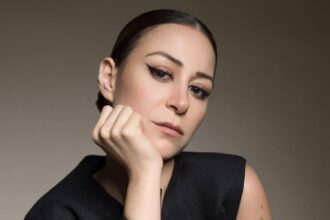 منة شلبي تشكر جمهور السعودية بعد نجاح مسرحيتها