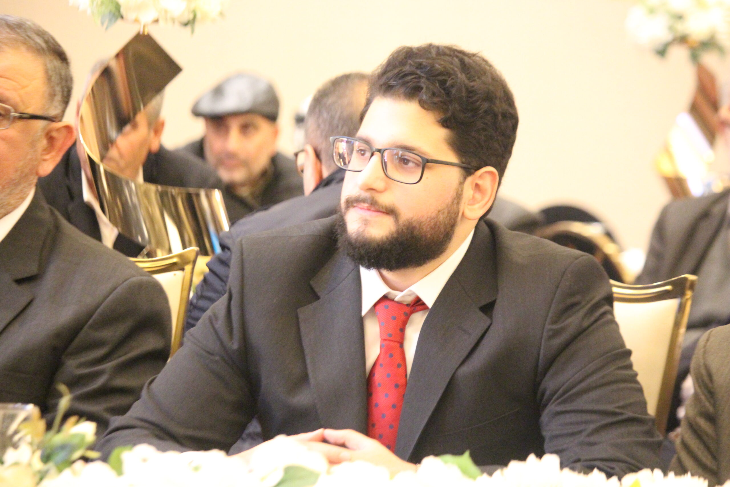 الخريسات والقنيبي نسايب .. نوفل طلب والقنيبي اعطى (صور)