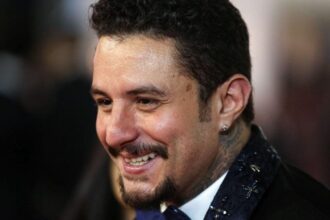 تصريح مثير من احمد الفيشاوي حول والده و عادل امام