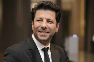 إياد نصار يكشف أسرارًا صادمة عن علاقته بوالده ومعاناته لإثبات نفسه في الفن