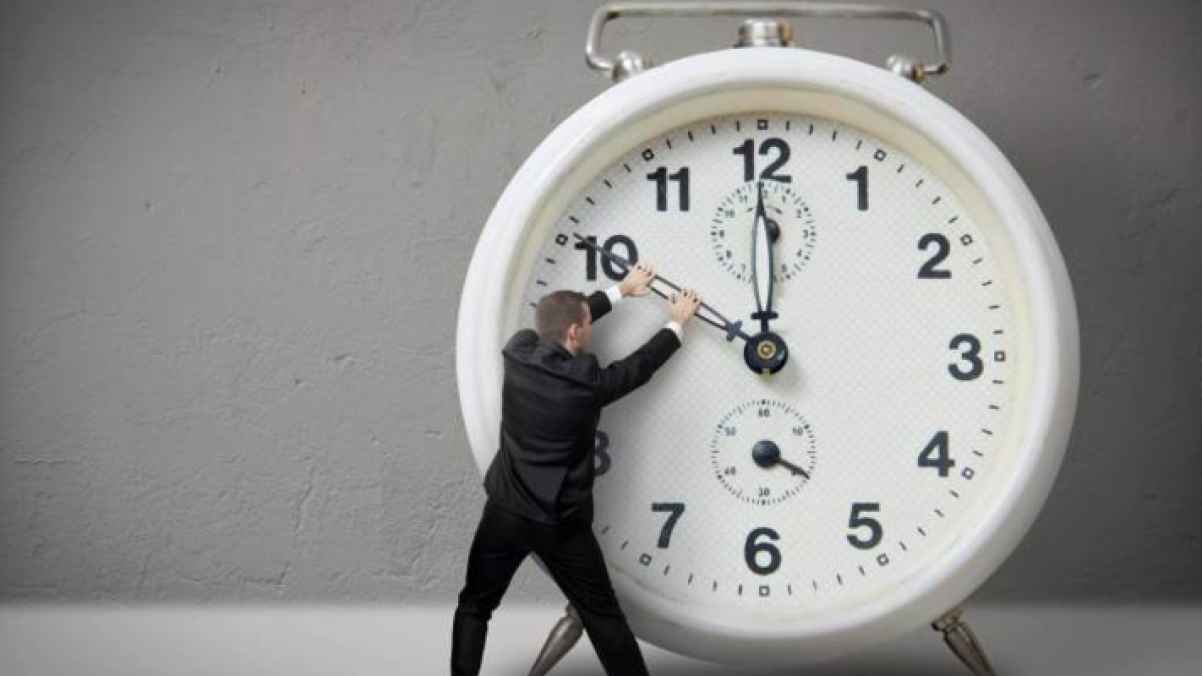 نواب يطالبون بالعودة للتوقيت الشتوي...هل حان الوقت للتغيير؟