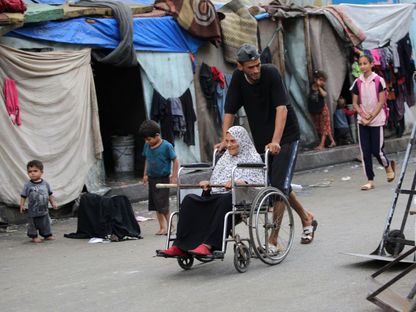 حماس تشترط هدوءاً قبل 48 ساعة لتنفيذ تبادل الأسرى
