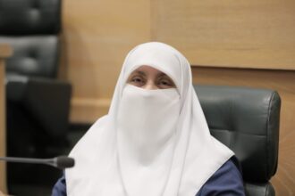 العتوم تستفسر عن تمويل المركز الوطني للمناهج وطرق صرف موازنته