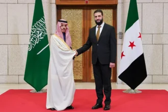 الشرع يستقبل وزير الخارجية السعودي لبحث رفع العقوبات