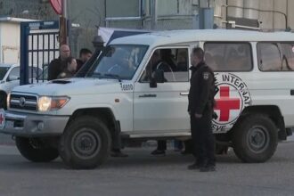 الخارجية التايلندية: أحد مواطنينا لا يزال محتجزًا في غزة والصليب الأحمر يتسلم خمسة أسرى