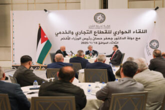 عاجل | حسان : قطاع التجارة والخدمات رافعة أساسية للاقتصاد الوطني