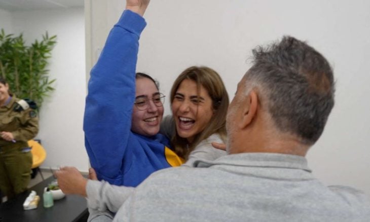 المجندات الإسرائيليات: لم نتلقَ مواد منشطة خلال الأسر في غزة
