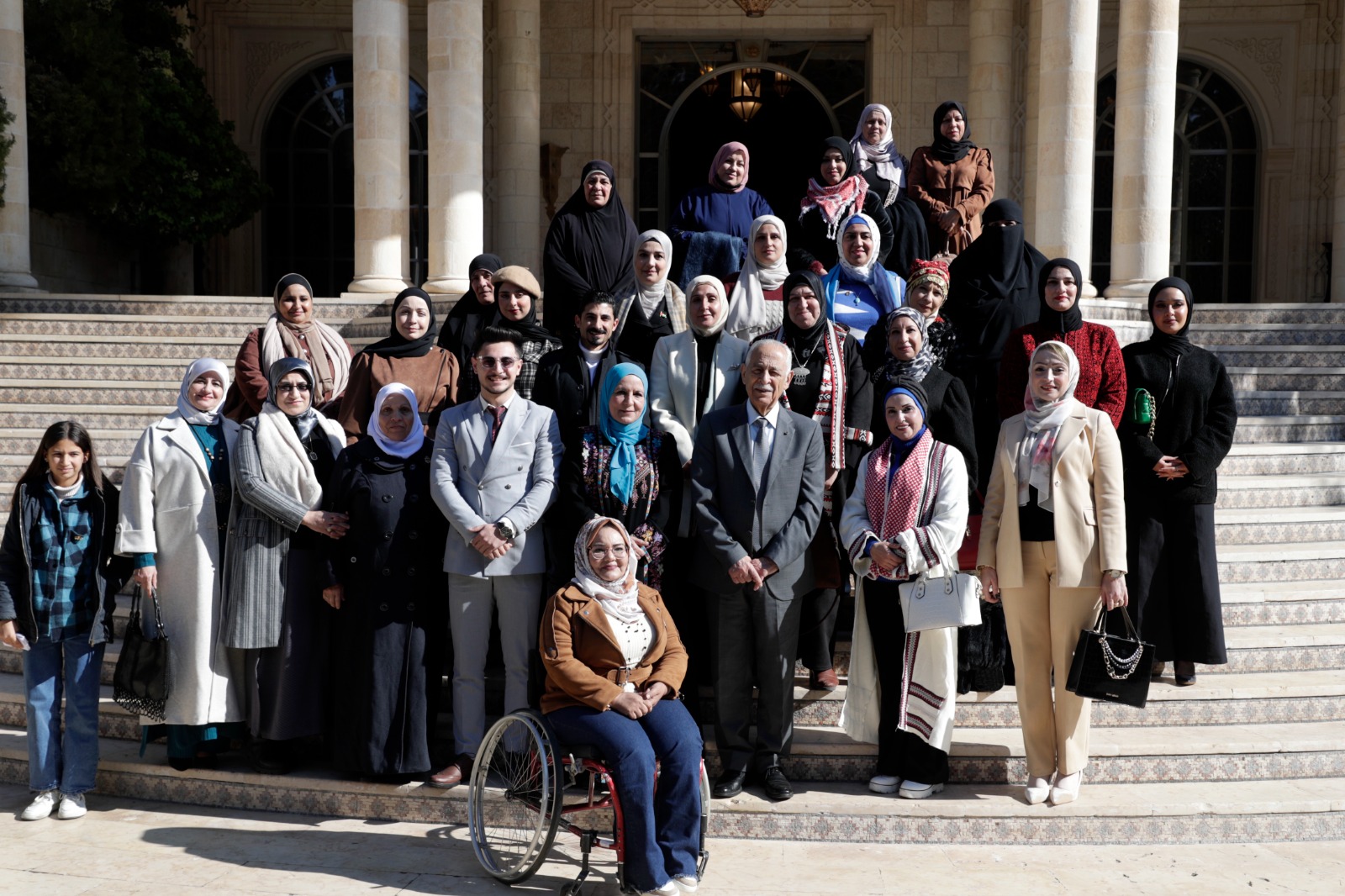 صورة حول : عاجل | العيسوي: حكمة الملك ومتانة الجبهة الداخلية ركيزة أساسية لمواقف الأردن الثابتة عاجل | العيسوي: حكمة الملك ومتانة الجبهة الداخلية ركيزة أساسية لمواقف الأردن الثابتة