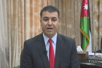 عاجل | الحنيفات يوقع اتفاقيات لدعم الصناعات الزراعية في البلديات