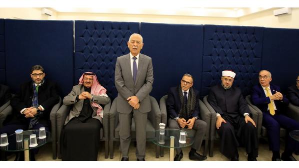 عاجل | مندوبا عن الملك وولي العهد.. العيسوي يعزي الفايز والعبيدات