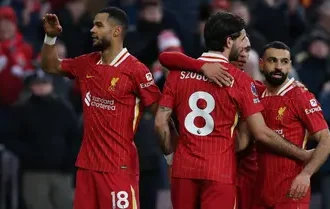 غاكبو يقود ليفربول لفوز كبير 4-1 على إبسويتش