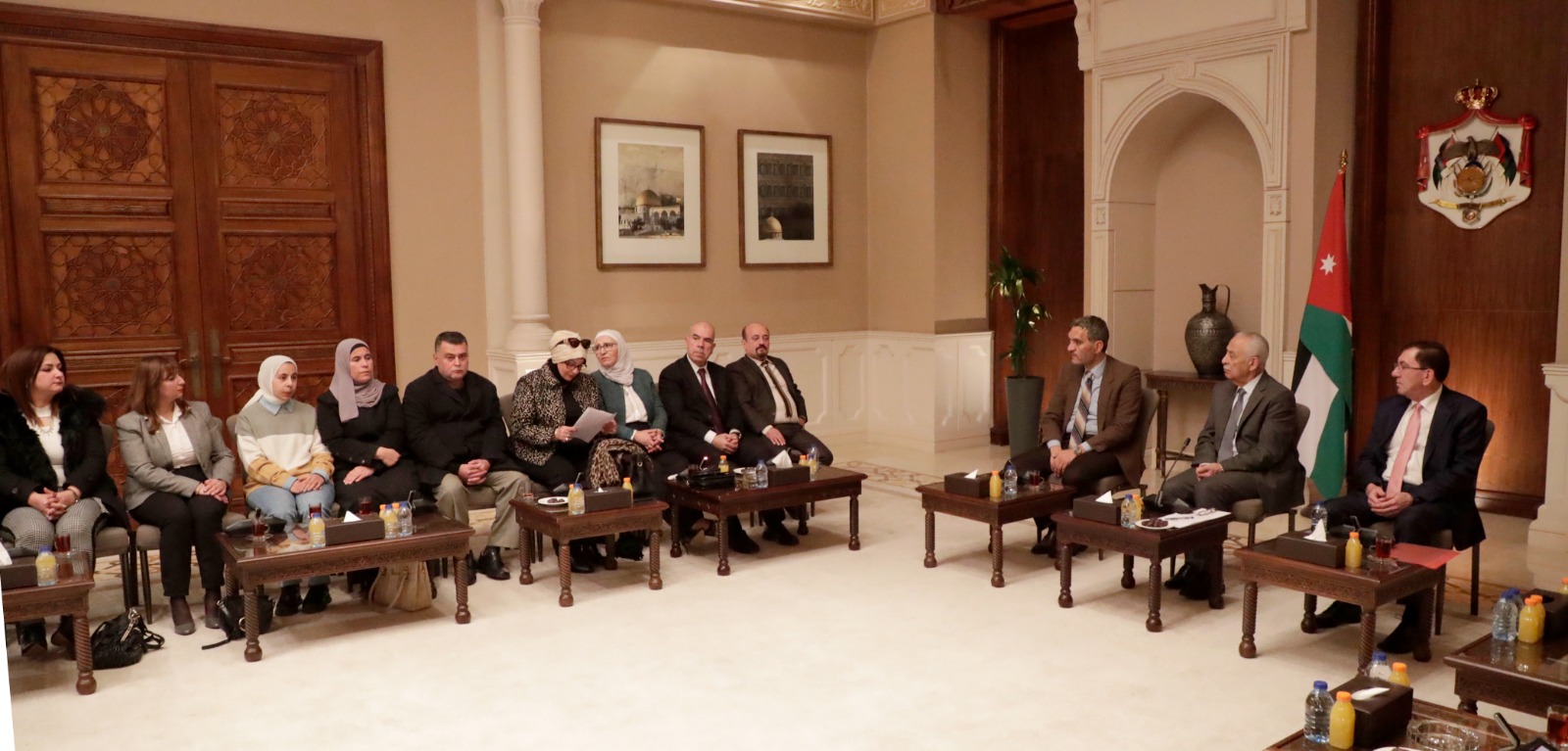 صورة حول : عاجل | العيسوي: حكمة الملك ومتانة الجبهة الداخلية ركيزة أساسية لمواقف الأردن الثابتة عاجل | العيسوي: حكمة الملك ومتانة الجبهة الداخلية ركيزة أساسية لمواقف الأردن الثابتة