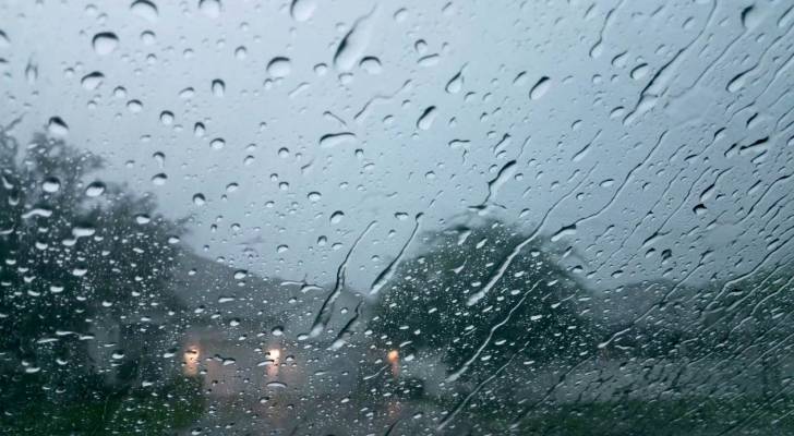 طقس بارد وزخات مطرية اليوم مع تحذيرات من السيول في شمال شرق المملكة