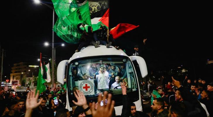 عاجل||أسماء بارزة بين الأسرى المفرج عنهم في المرحلة الأولى