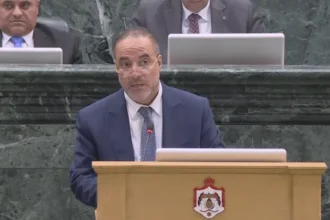 الصفدي يهاجم وزير المالية: "اللي ما بحترمنا ما بحترمه!"