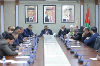 العماوي يبحث مع أكاديميين من جامعة اليرموك تحديات التعليم وسبل تطويره