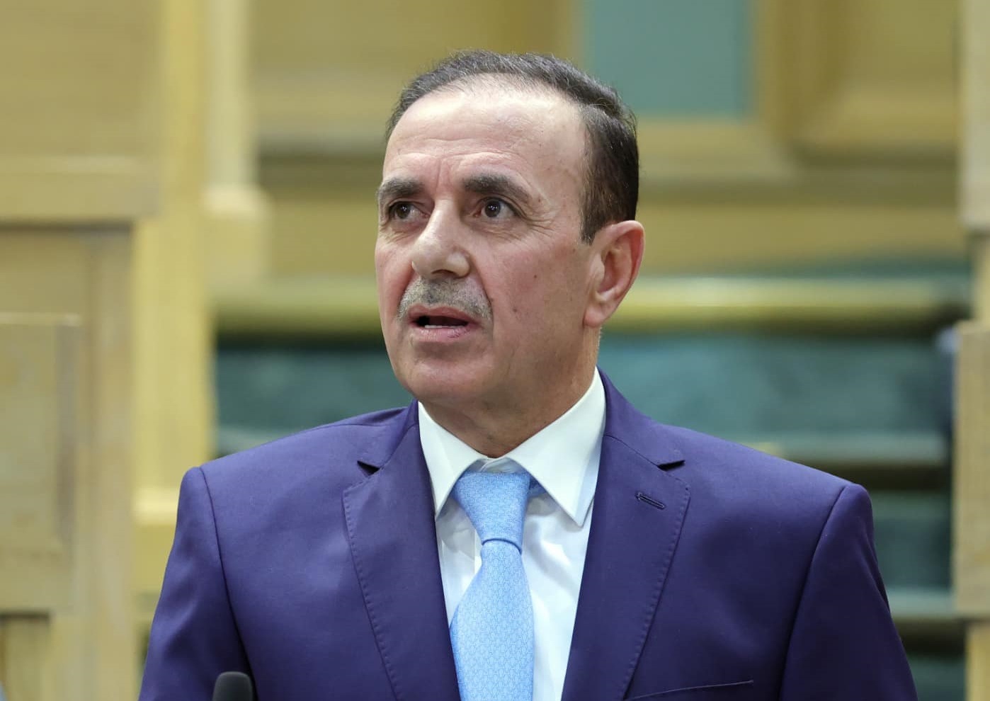 عوني الزعبي يتبرع بأرض لبناء مستشفى عسكري في الرمثا ويدعو لتمويل المشروع في موازنة 2026-2027