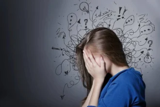 عندما يصبح التفكير المفرط عبئًا على العقل