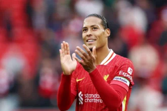 فان دايك يعرض خدماته على ريال مدريد