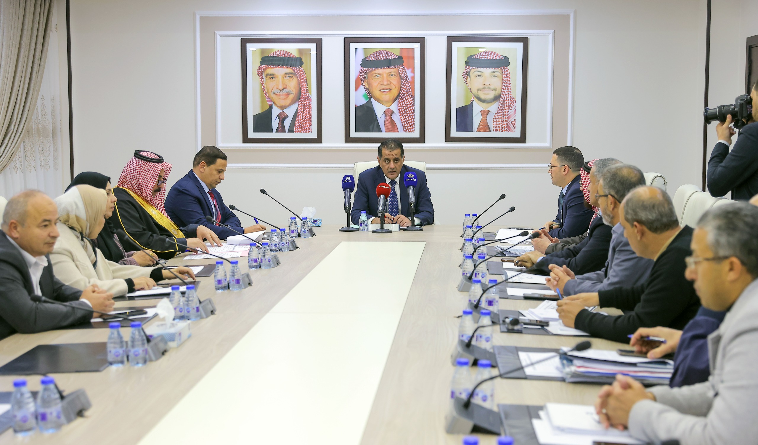صورة حول : عاجل | "الإدارية النيابية" تناقش نظام التشكيلات والدوائر الحكومية لعام 2024 عاجل | "الإدارية النيابية" تناقش نظام التشكيلات والدوائر الحكومية لعام 2024