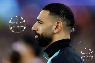 باريس سان جيرمان يقدم عرضًا مغريًا للتعاقد مع محمد صلاح