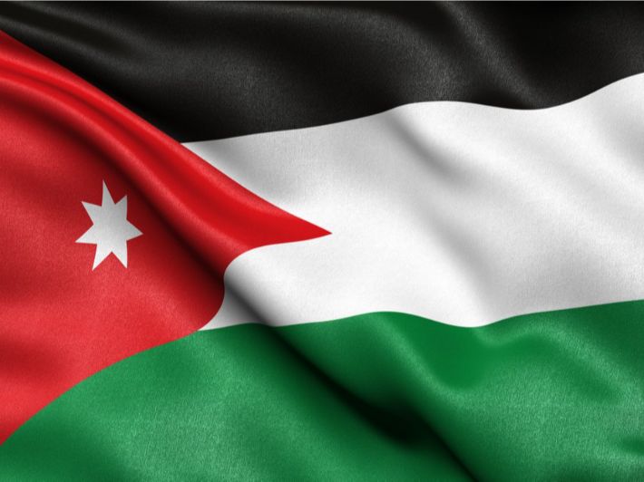 عاجل | حكومة حسان تلزم بتركيب سارية علم أمام المباني الجديدة