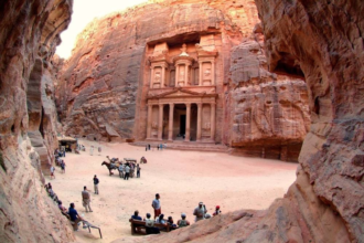 انخفاض الدخل السياحي في 2024 رغم زيادة إنفاق السفر