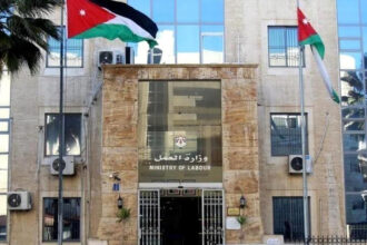 عاجل | العمل توضح إجراءات التصاريح للعمالة غير الأردنية