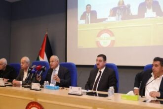 البكار: بدء استقدام العمالة الوافدة منتصف الشهر المقبل