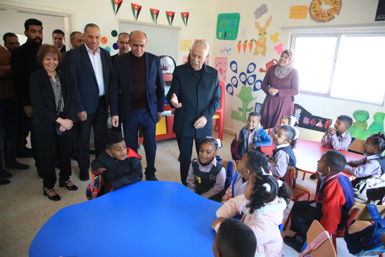 عاجل | العيسوي: مشاريع المبادرات تعكس حرص واهتمام الملك بتحسين الظروف المعيشية للمواطنين