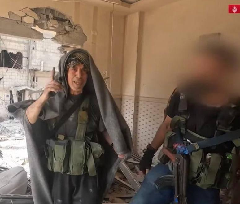 صور جديدة للشهيد يحيى السنوار خلال طوفان الأقصى