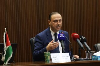 عاجل | المومني: مواقف الأردن ثابتة تجاه غزة والضفة