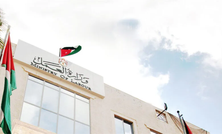 عاجل| الزيود: 800 دينار غرامة لكل عامل سوري مخالف