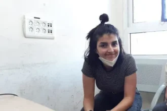 عاجل | بعد سنوات من الأسر .. زينة بربر تعود إلى منزلها في القدس