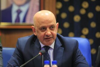 الحاج توفيق:"الأردن يتبنى مبدأ الوقوف إلى جانب سوريا اقتصاديًا "