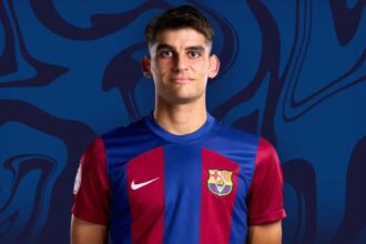 برشلونة يعلن تمديد عقد جيرارد مارتن حتى 2028