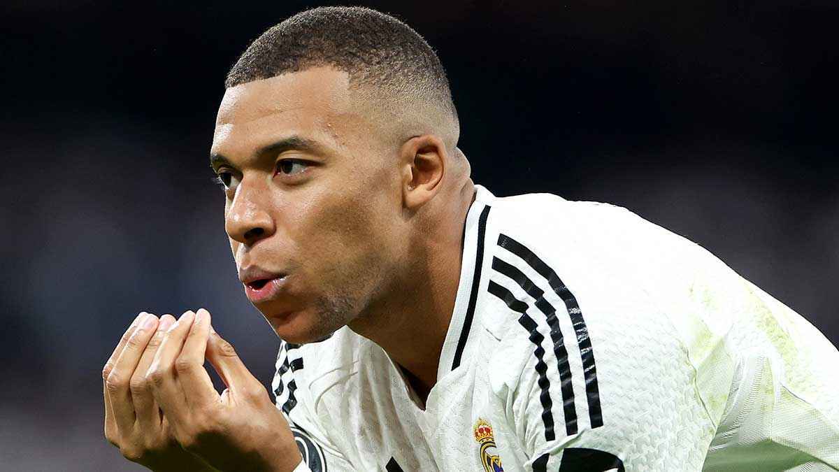 مبابي يحتفل بهدفه برسالة لجماهير ريال مدريد
