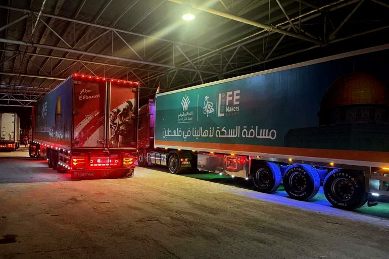 دخول قافلة مساعدات إنسانية إلى جنوب غزة وسط دعوات لتخفيف الأزمة