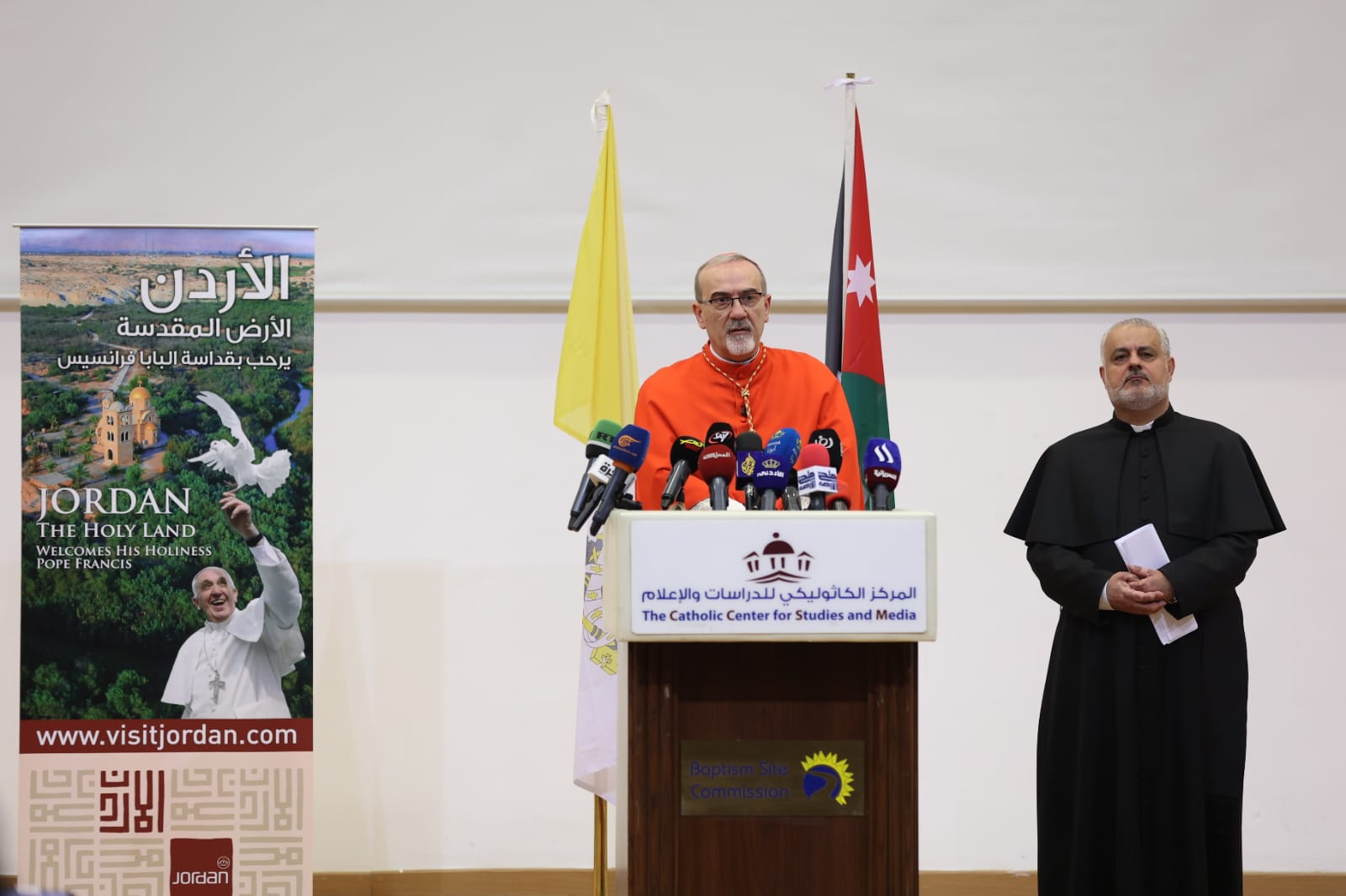 المركز الكاثوليكي يعقد مؤتمرًا صحفيًّا قبيل تدشين كنيسة معموديّة السيّد المسيح