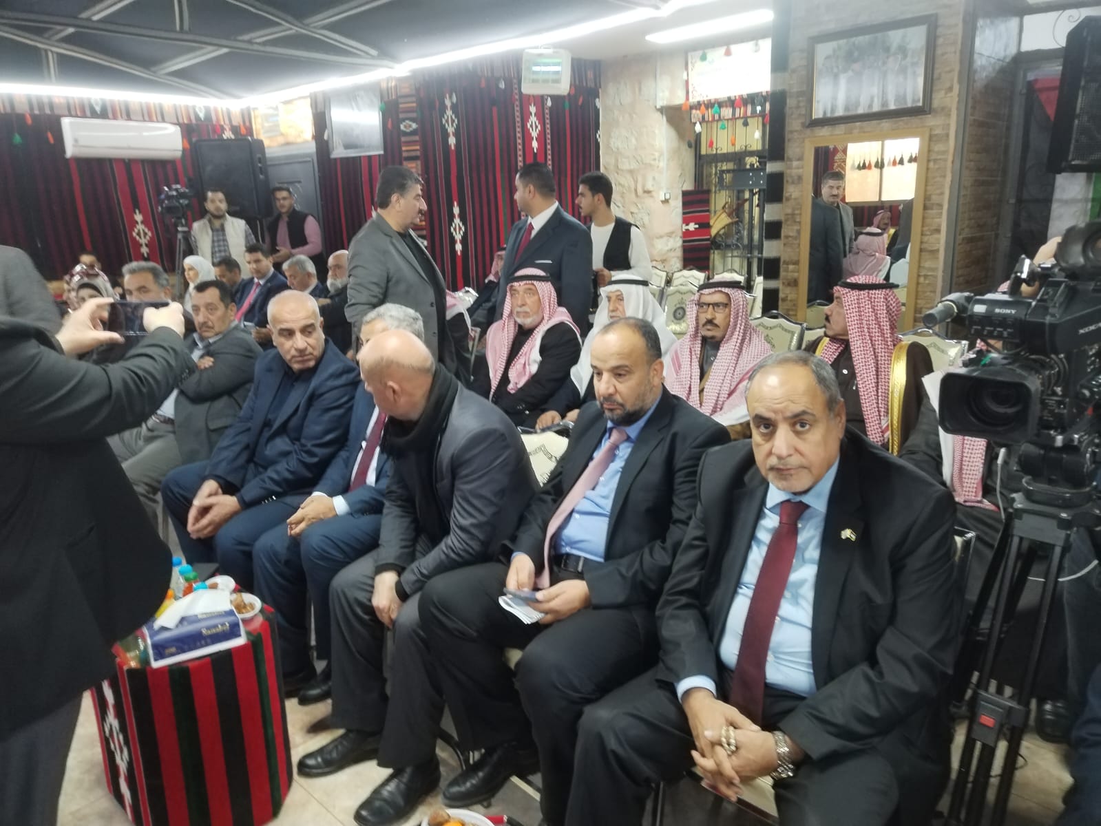 الفايز يناقش في معان التحديات الداخلية و الخارجية