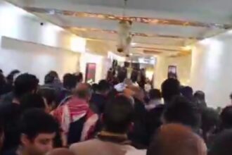 تكبيرات العيد في الأردن بعد صلاة الجمعة ابتهاجًا بانتصار المقاومة( فيديو)
