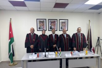تهنئة بمناسبة حصول رهف غنام على درجة الماجستير في القانون الخاص
