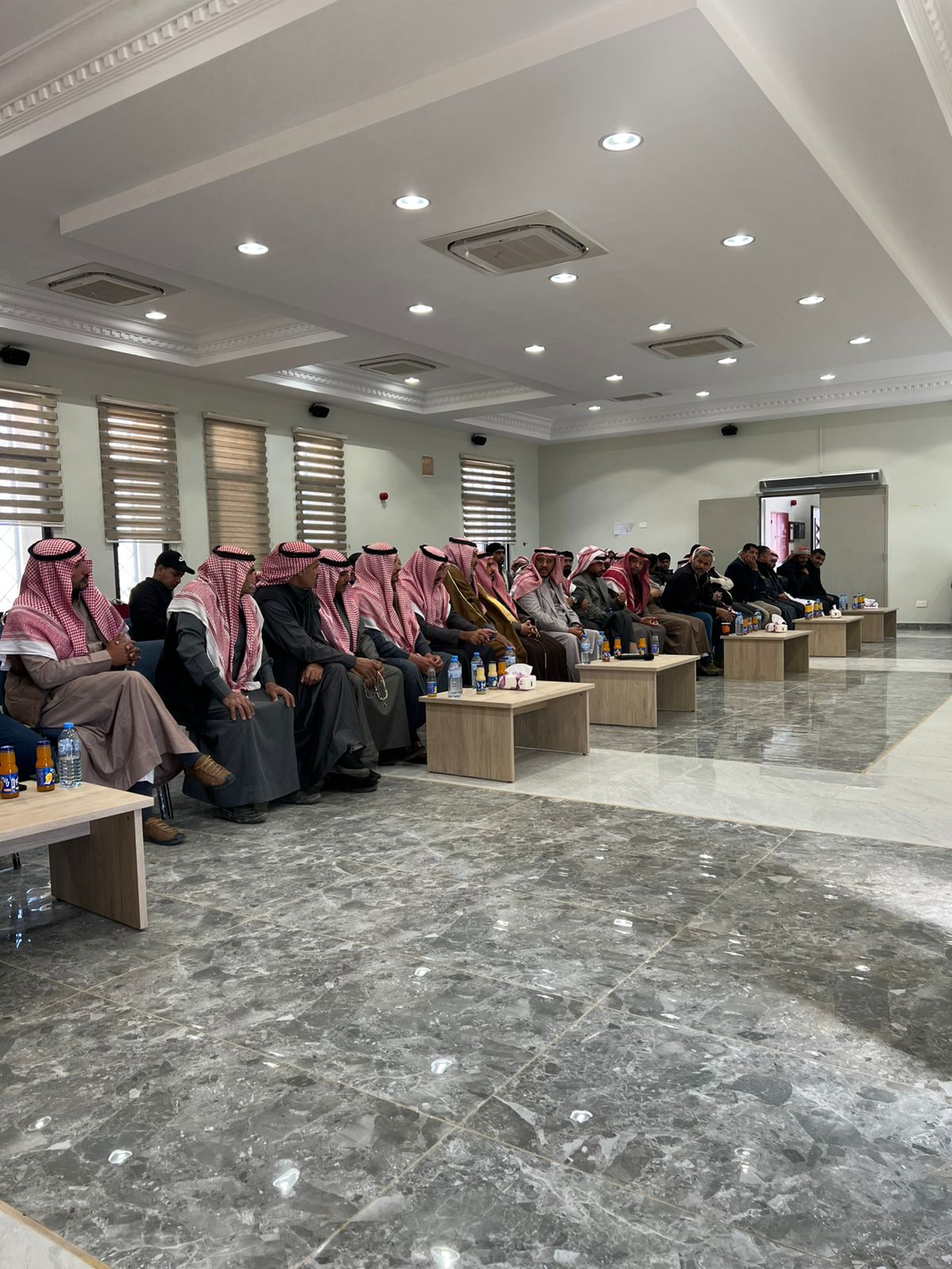 النائب المراعية يلتقي أبناء المجتمع المحلي بمنطقة حوض الديسي