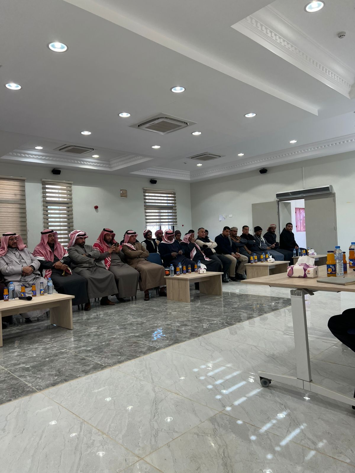 النائب المراعية يلتقي أبناء المجتمع المحلي بمنطقة حوض الديسي