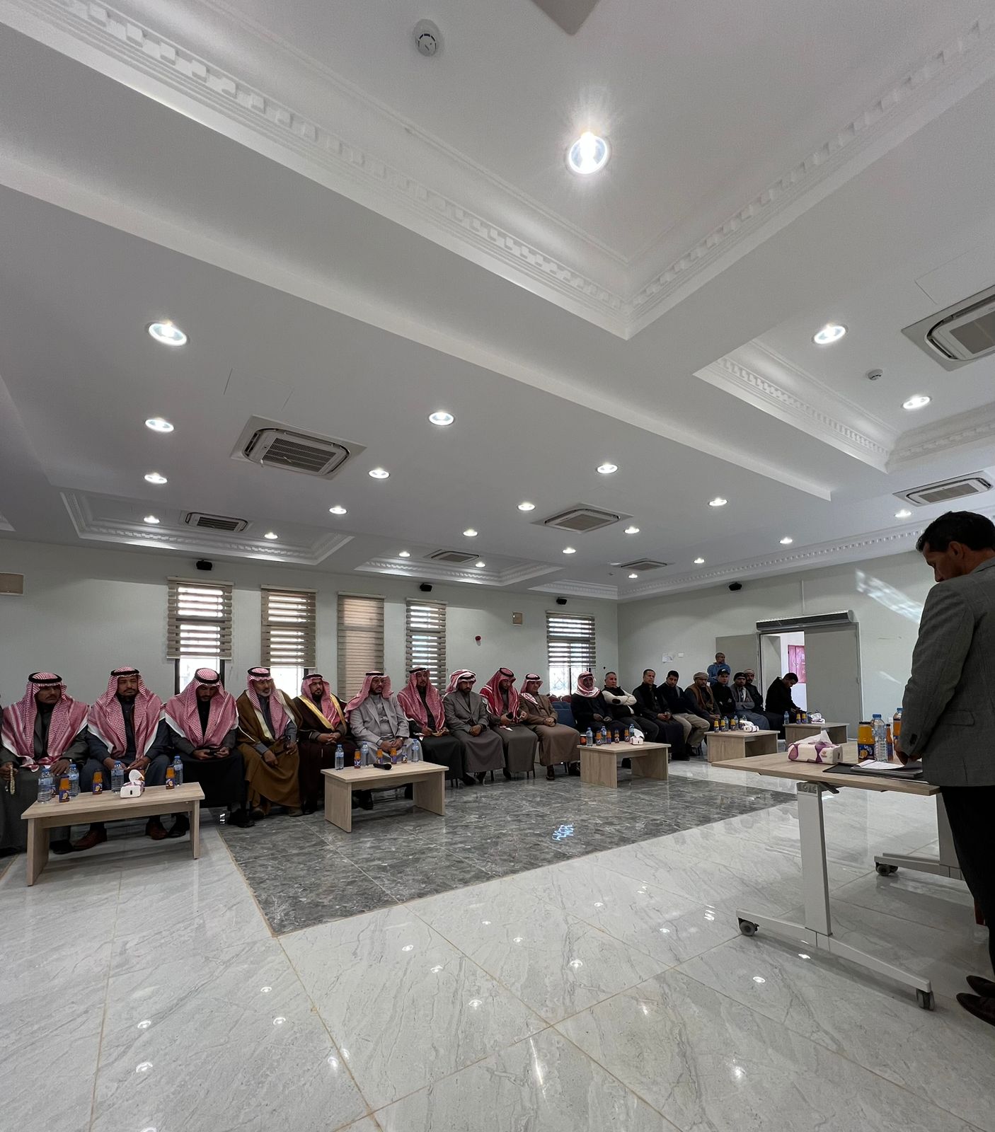 النائب المراعية يلتقي أبناء المجتمع المحلي بمنطقة حوض الديسي