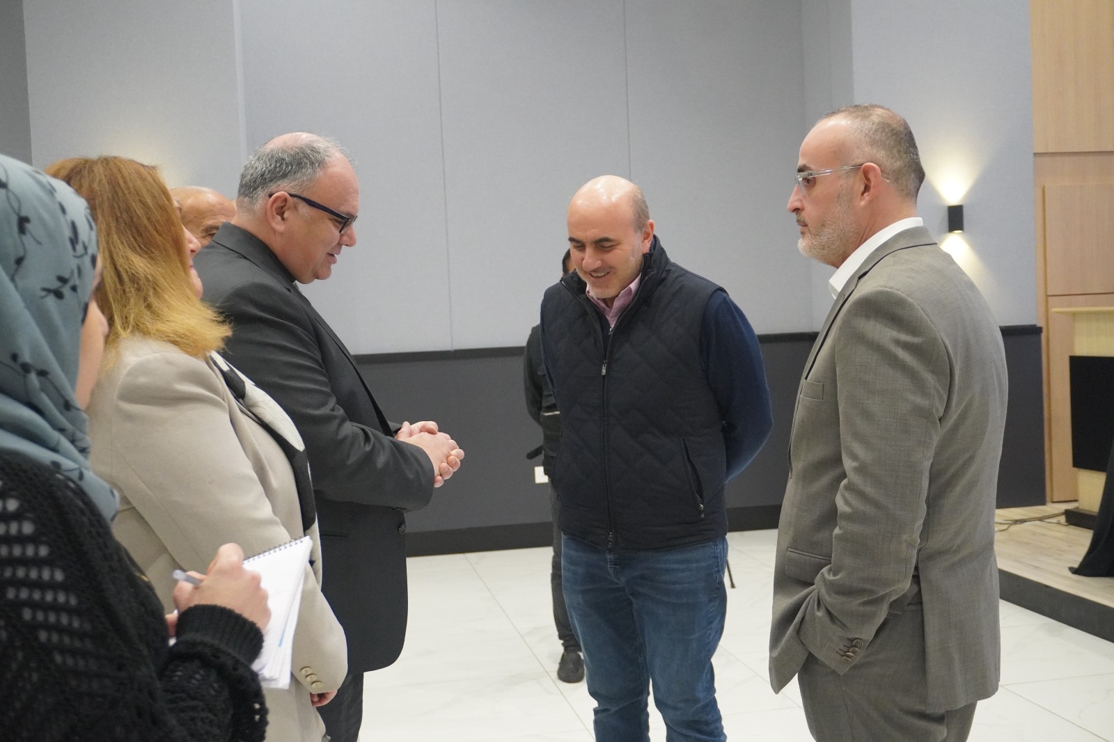 KIa كيا توقّع مذكرة تفاهم لإنشاء ورشة تدريب متخصصة في السيارات الكهربائية بمدرسة شنلر المهنية
