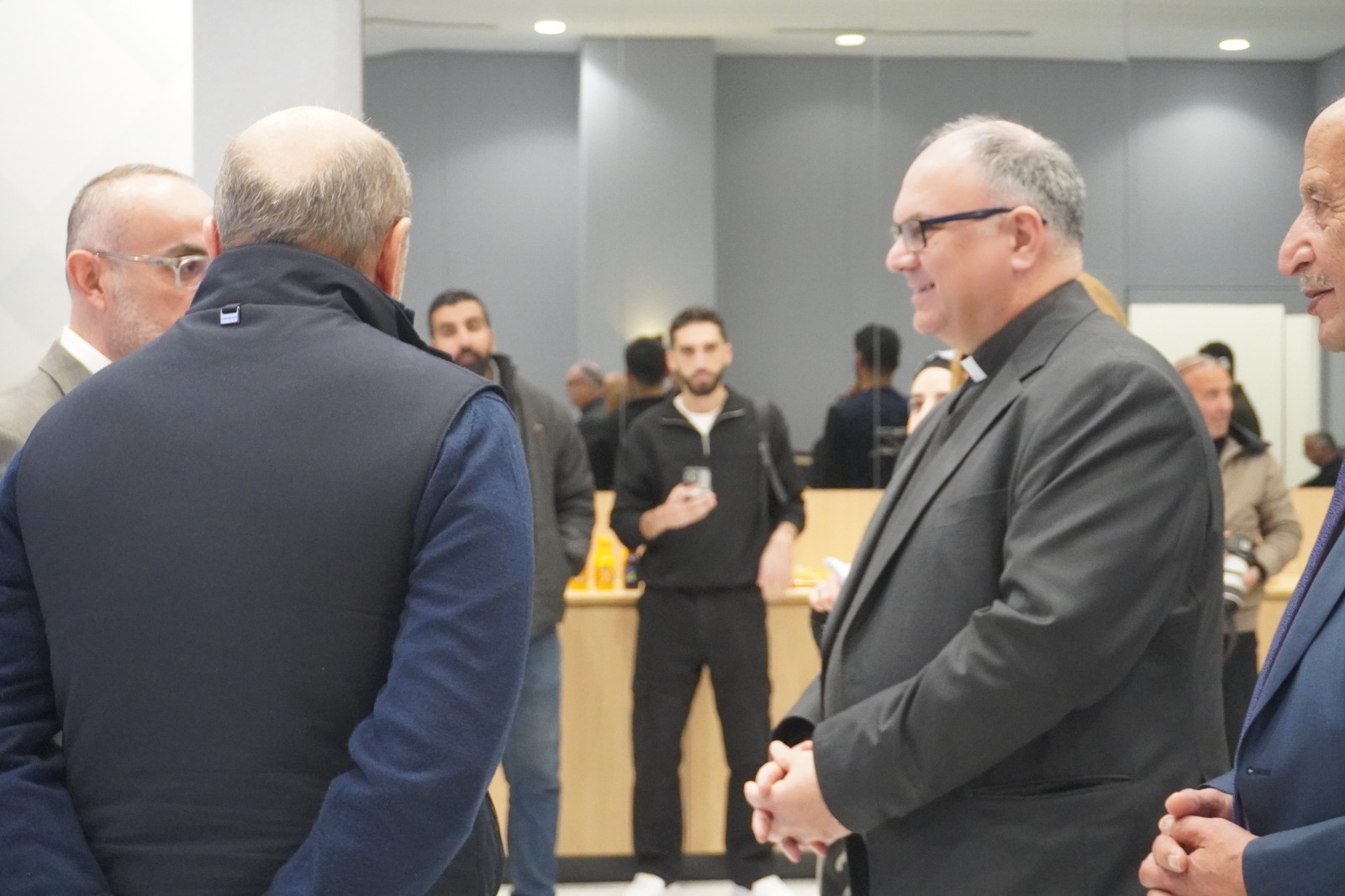 KIa كيا توقّع مذكرة تفاهم لإنشاء ورشة تدريب متخصصة في السيارات الكهربائية بمدرسة شنلر المهنية