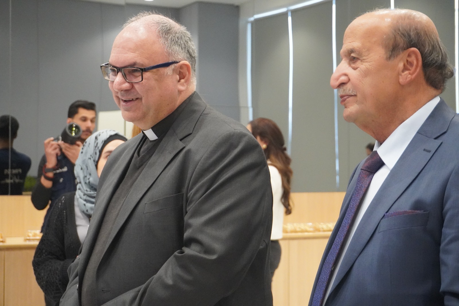 KIa كيا توقّع مذكرة تفاهم لإنشاء ورشة تدريب متخصصة في السيارات الكهربائية بمدرسة شنلر المهنية