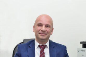 الدكتور إياد الملاح من جامعة البترا ينضم إلى لجنة الشباب في منتدى الفكر العربي